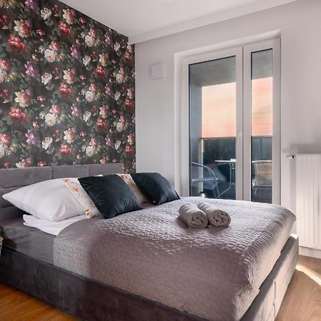 Star4You II Apartments Breslavia Exterior foto